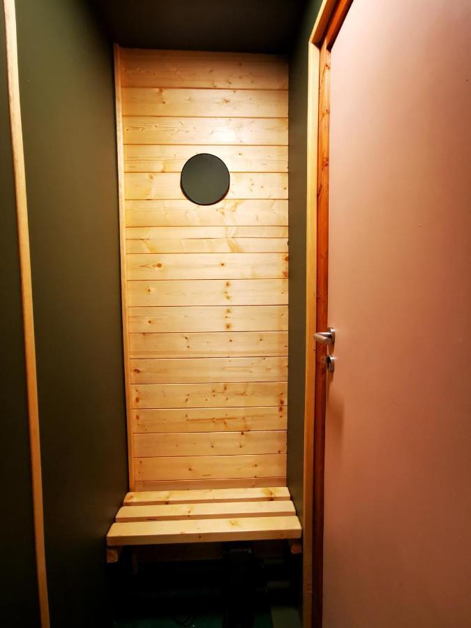 Hotel Au Pied Du Trieu, The Shelter Labroye Exterior foto